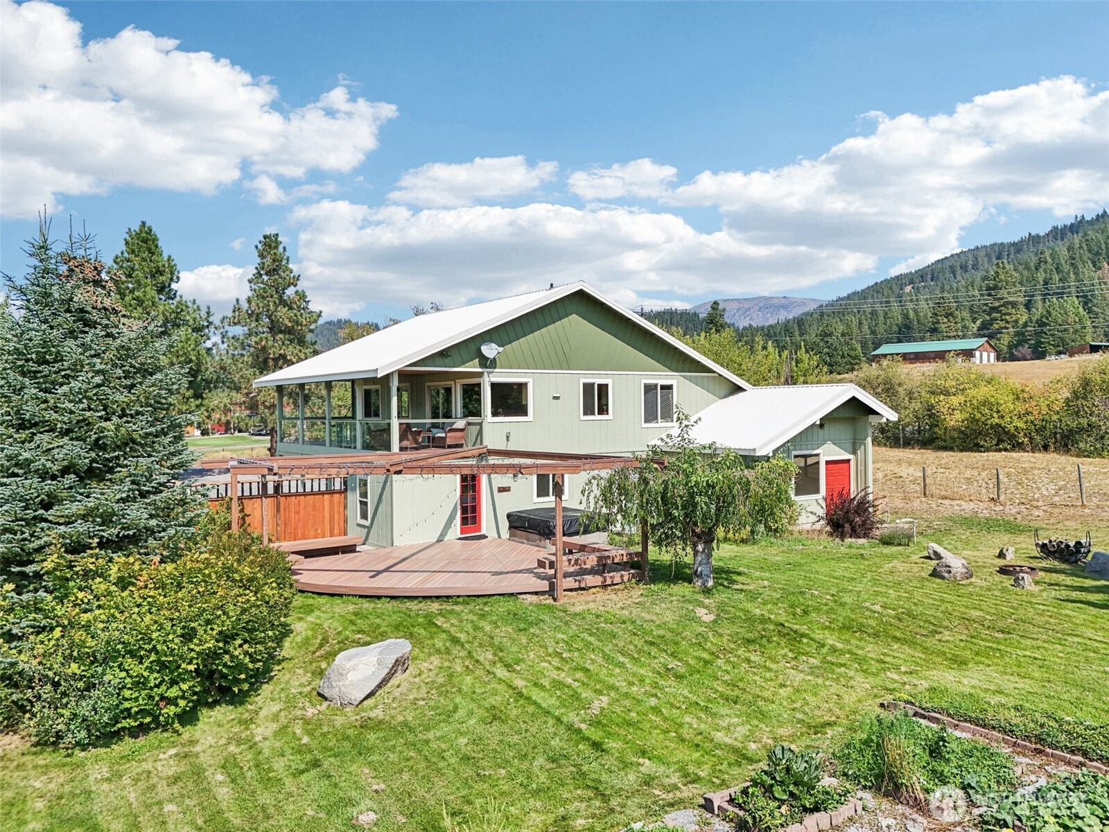 18527 Hazel Street , Leavenworth, WA 98826