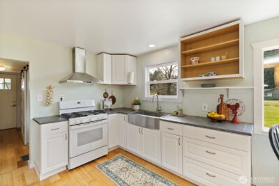 3550 NW Mountain View Road , Silverdale, WA 98383 - Photo 15