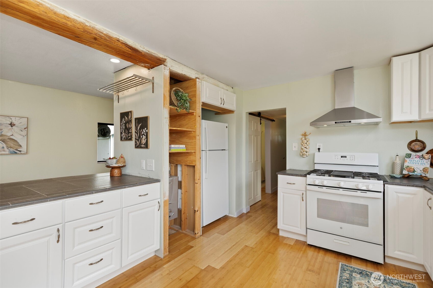 3550 NW Mountain View Road , Silverdale, WA 98383