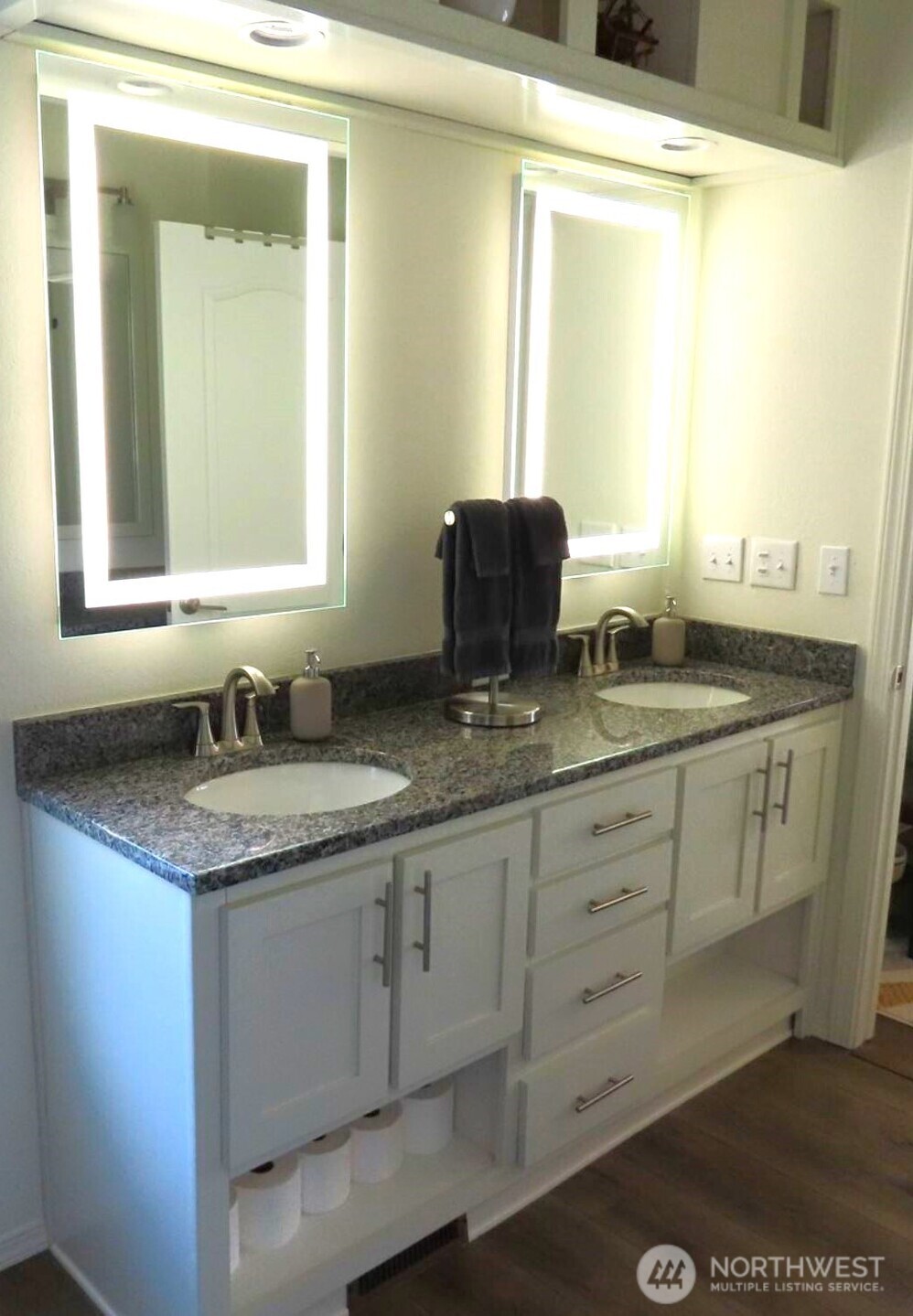 1321 S Melbourne Court , Westport, WA 98595