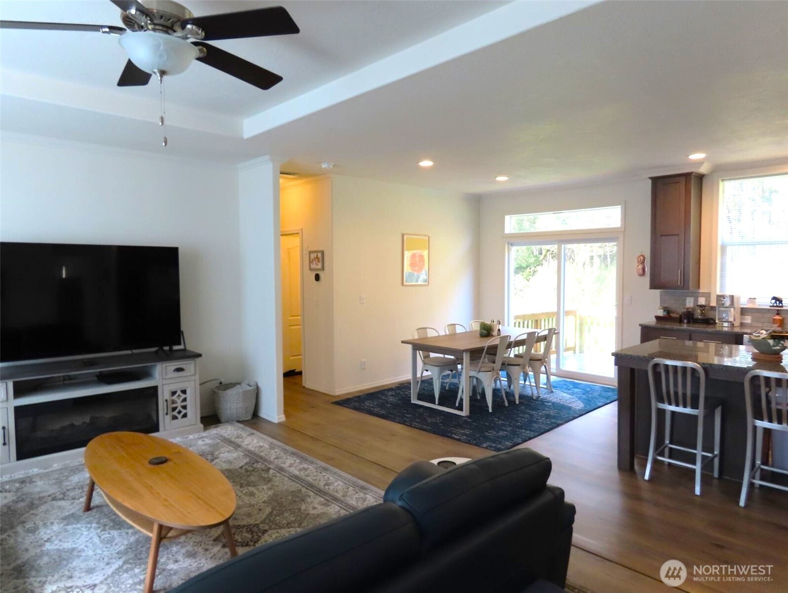 1321 S Melbourne Court , Westport, WA 98595