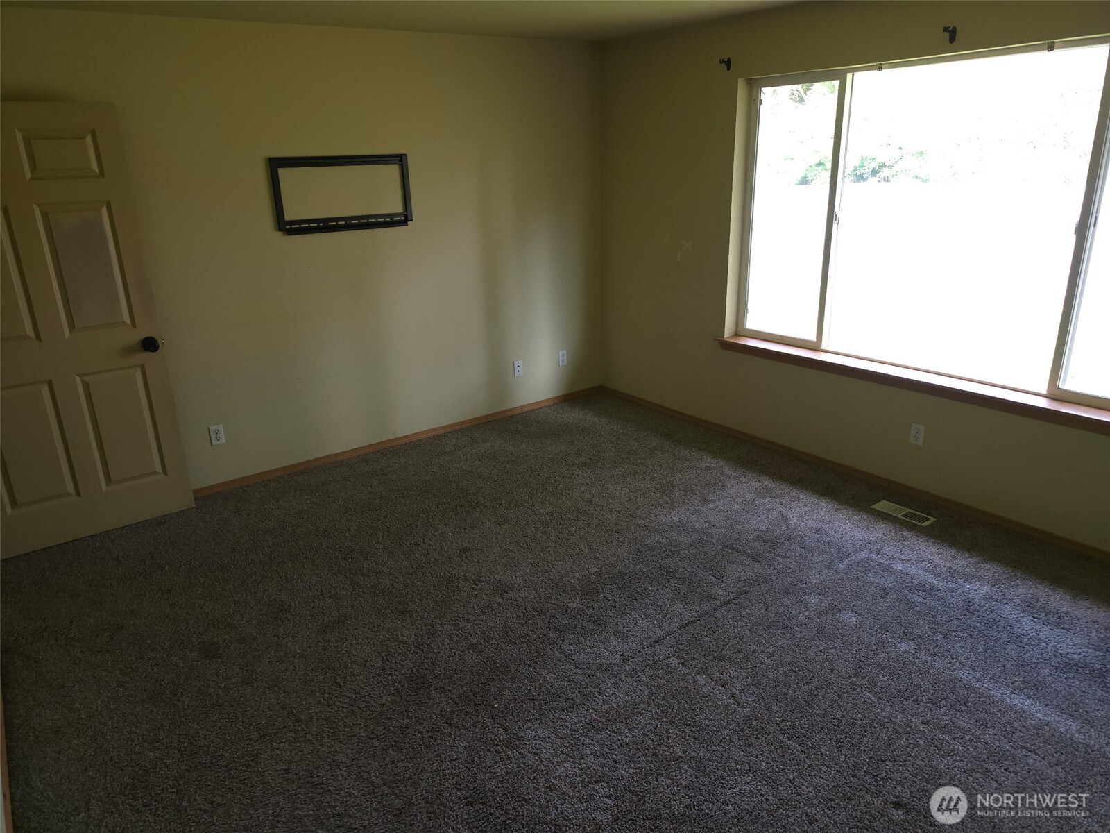 15880 104th Avenue SE, Yelm, WA 98597