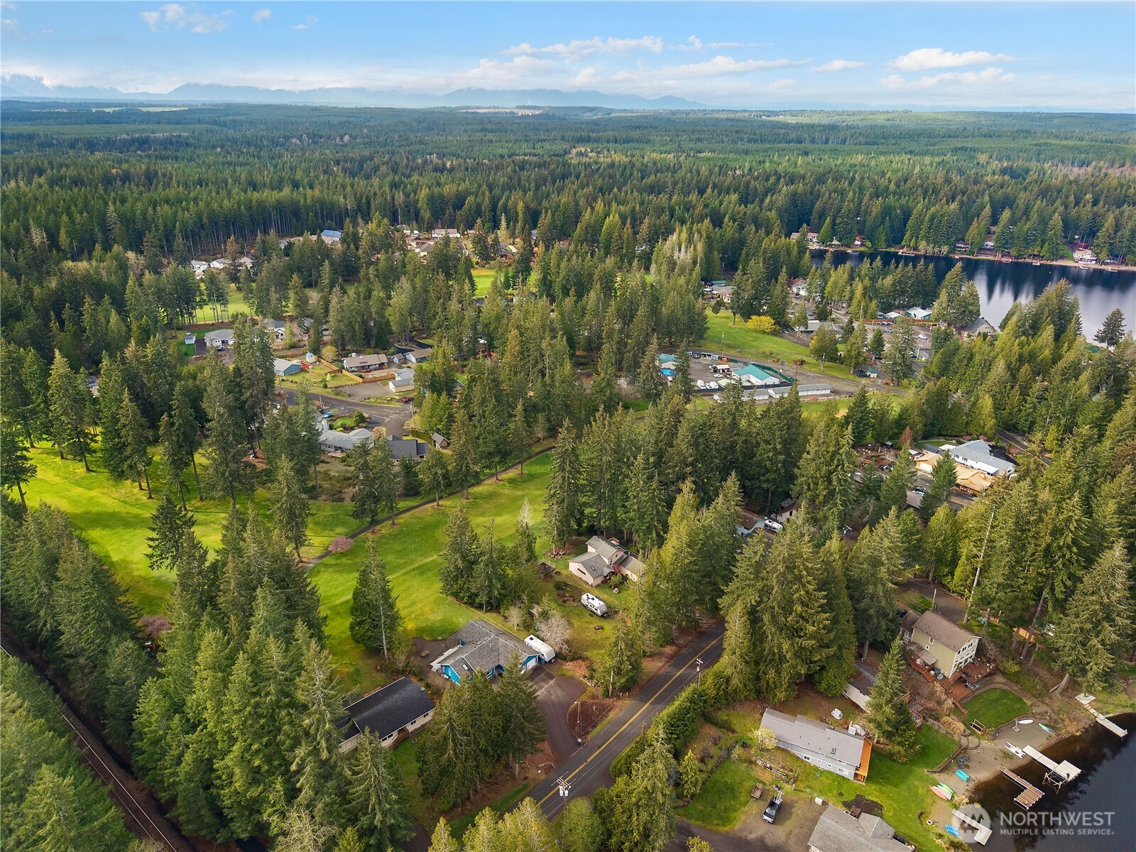 541 E Saint Andrews Drive , Shelton, WA 98584