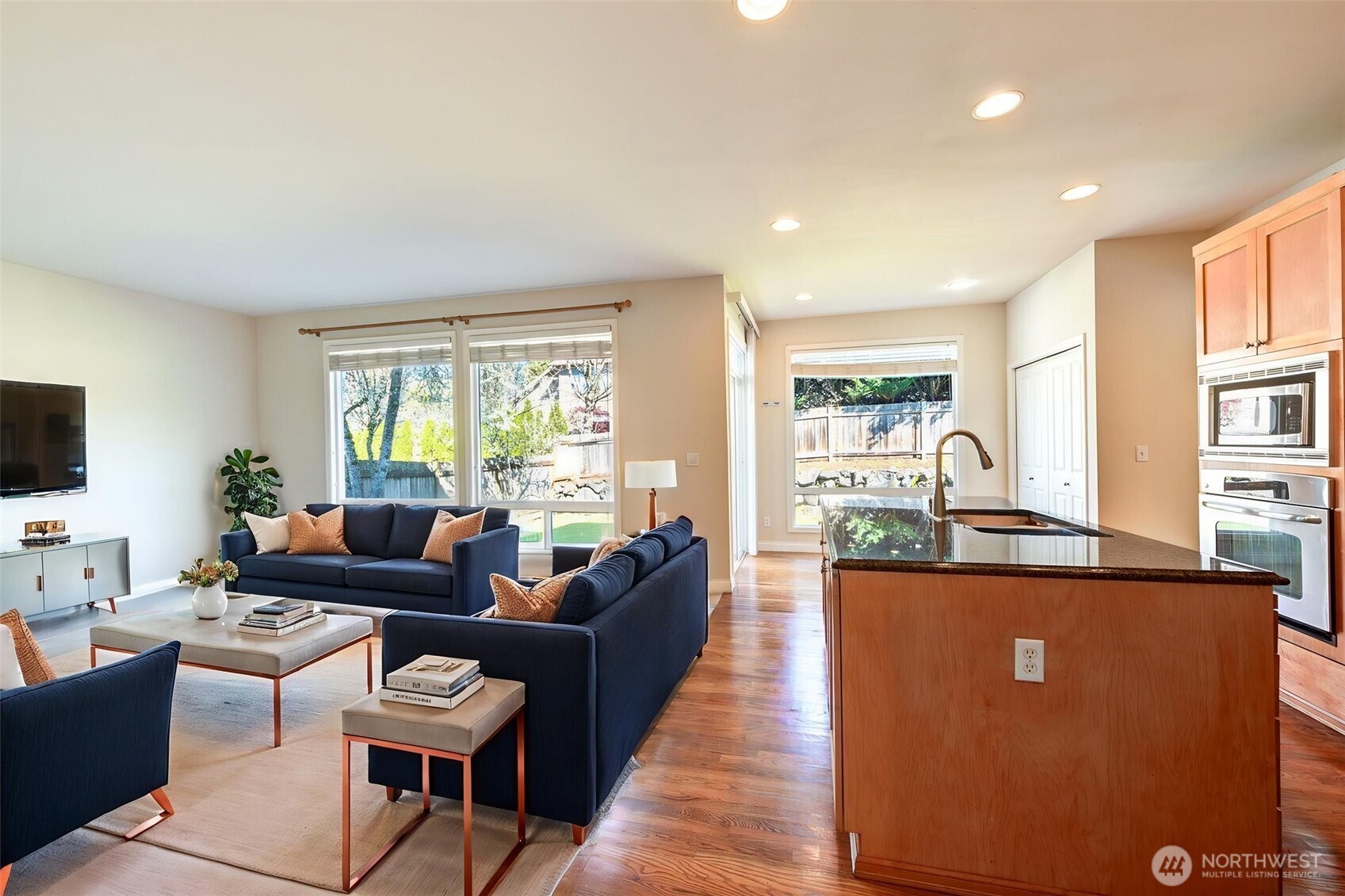 22524 NE 98th Place , Redmond, WA 98053