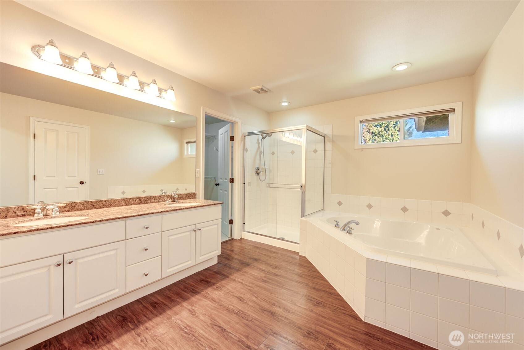 22524 NE 98th Place , Redmond, WA 98053