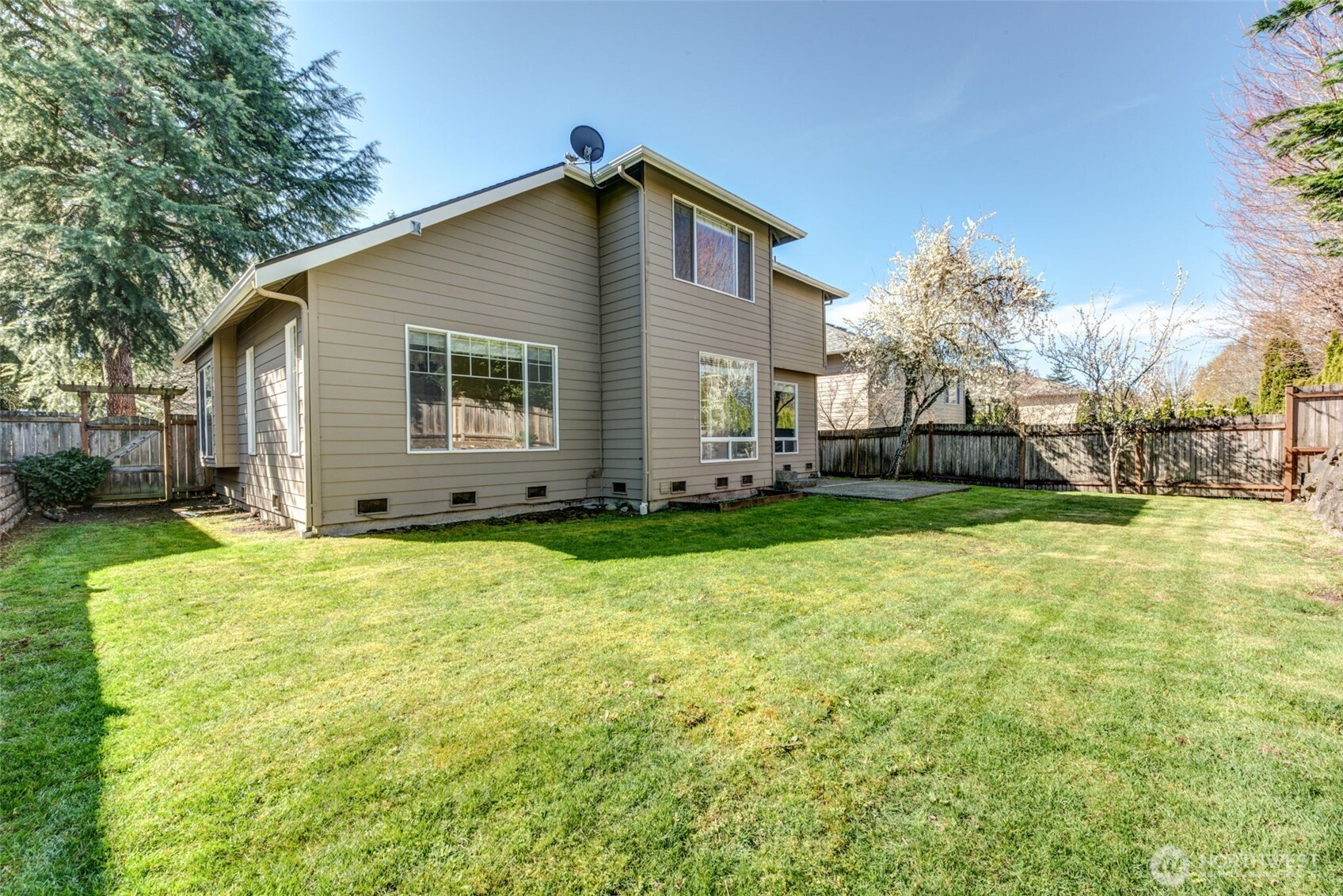 22524 NE 98th Place , Redmond, WA 98053