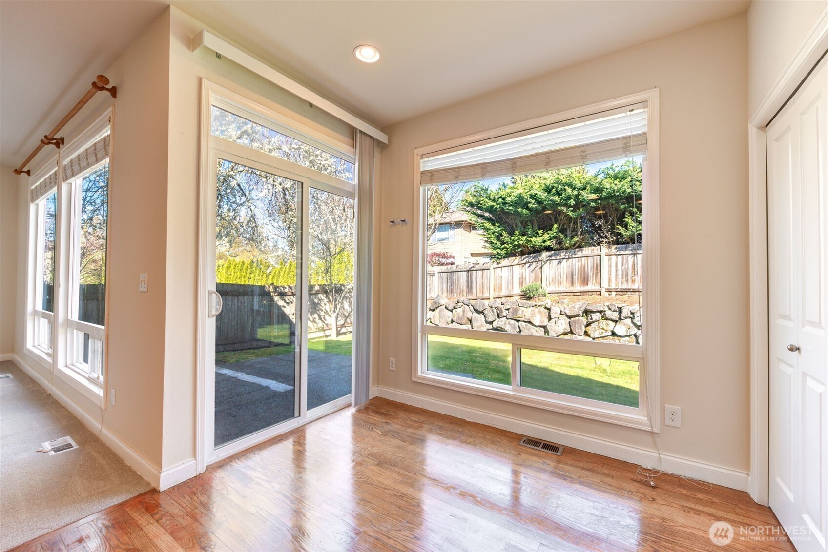 22524 NE 98th Place , Redmond, WA 98053