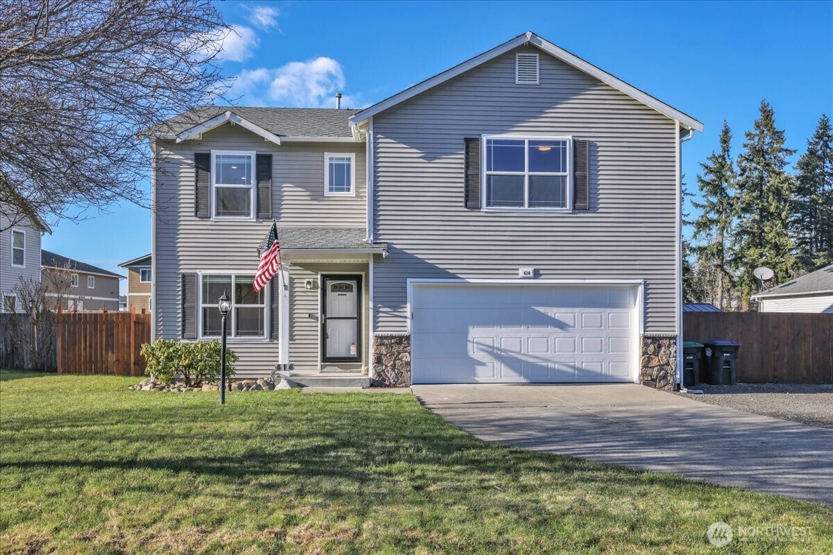 414 Easy Street SE, Rainier, WA 98576