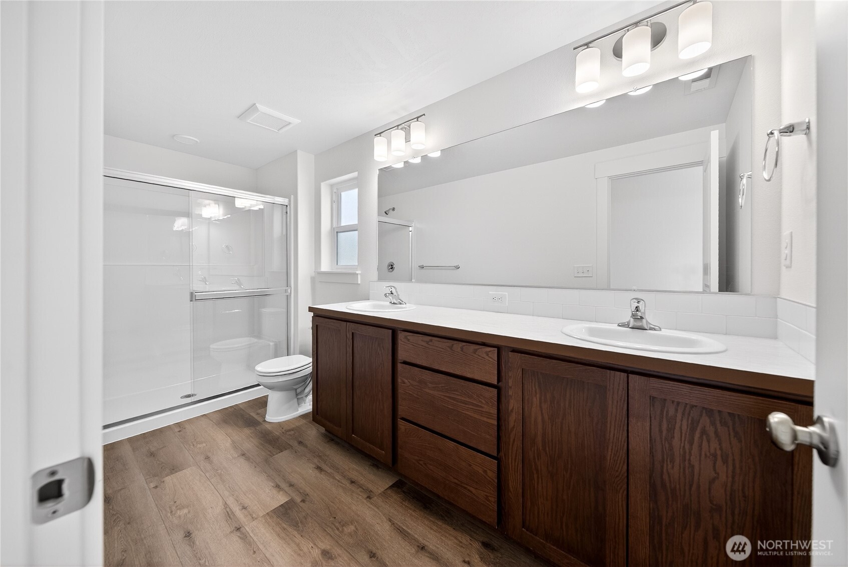 108 N Saratoga Way , Moses Lake, WA 98837