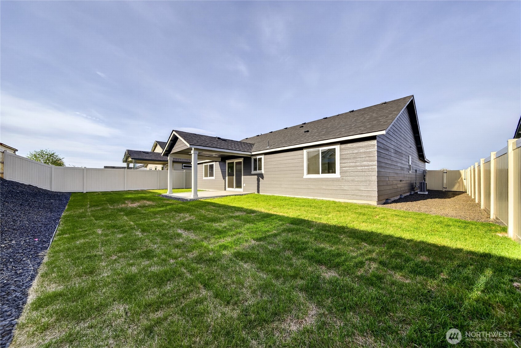 108 N Saratoga Way , Moses Lake, WA 98837