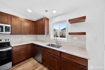 108 N Saratoga Way , Moses Lake, WA 98837 - Photo 3