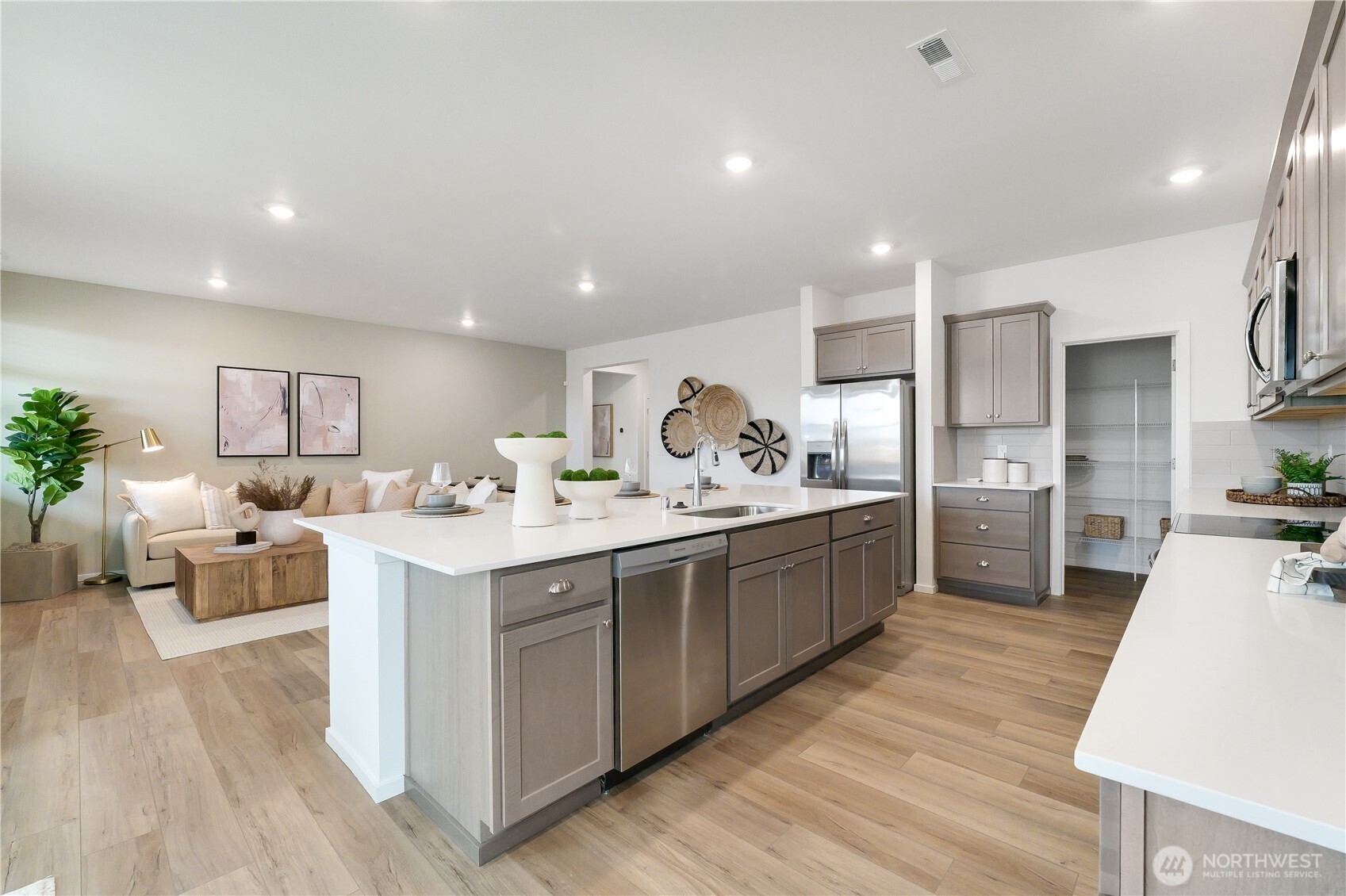 72 Moonshadow Lane , Sequim, WA 98382