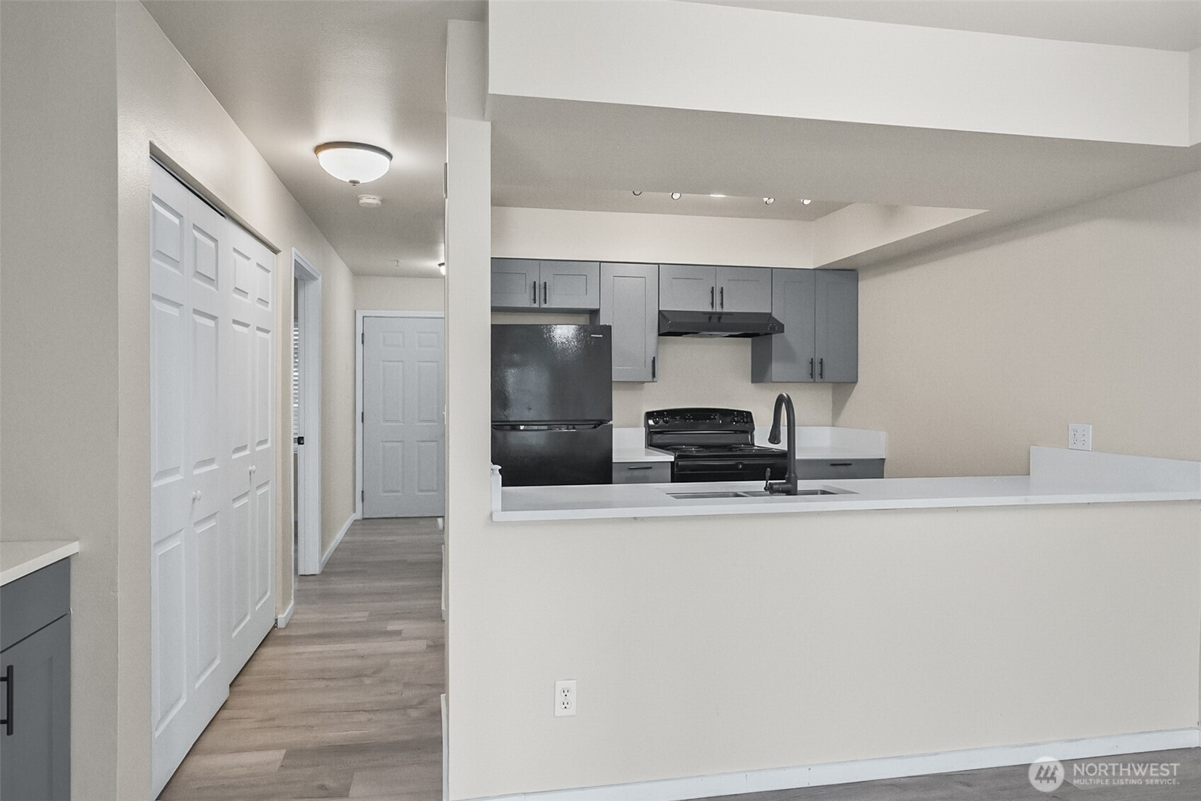 10240 Bridgeport Way SW, Lakewood, WA 98499