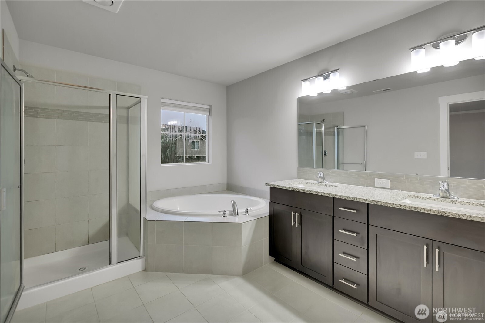 7813 E 208th Avenue , Bonney Lake, WA 98391