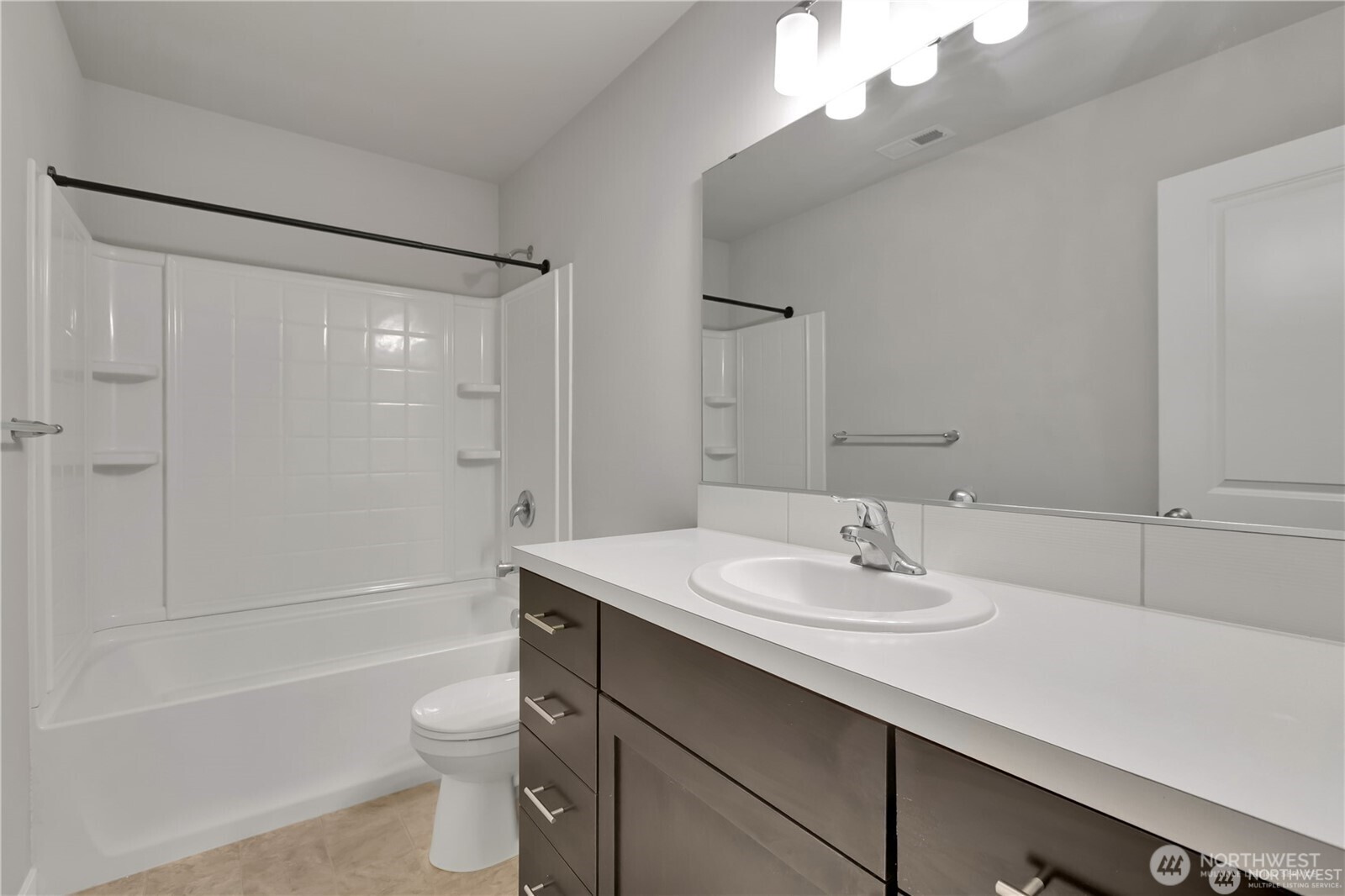 7813 E 208th Avenue , Bonney Lake, WA 98391