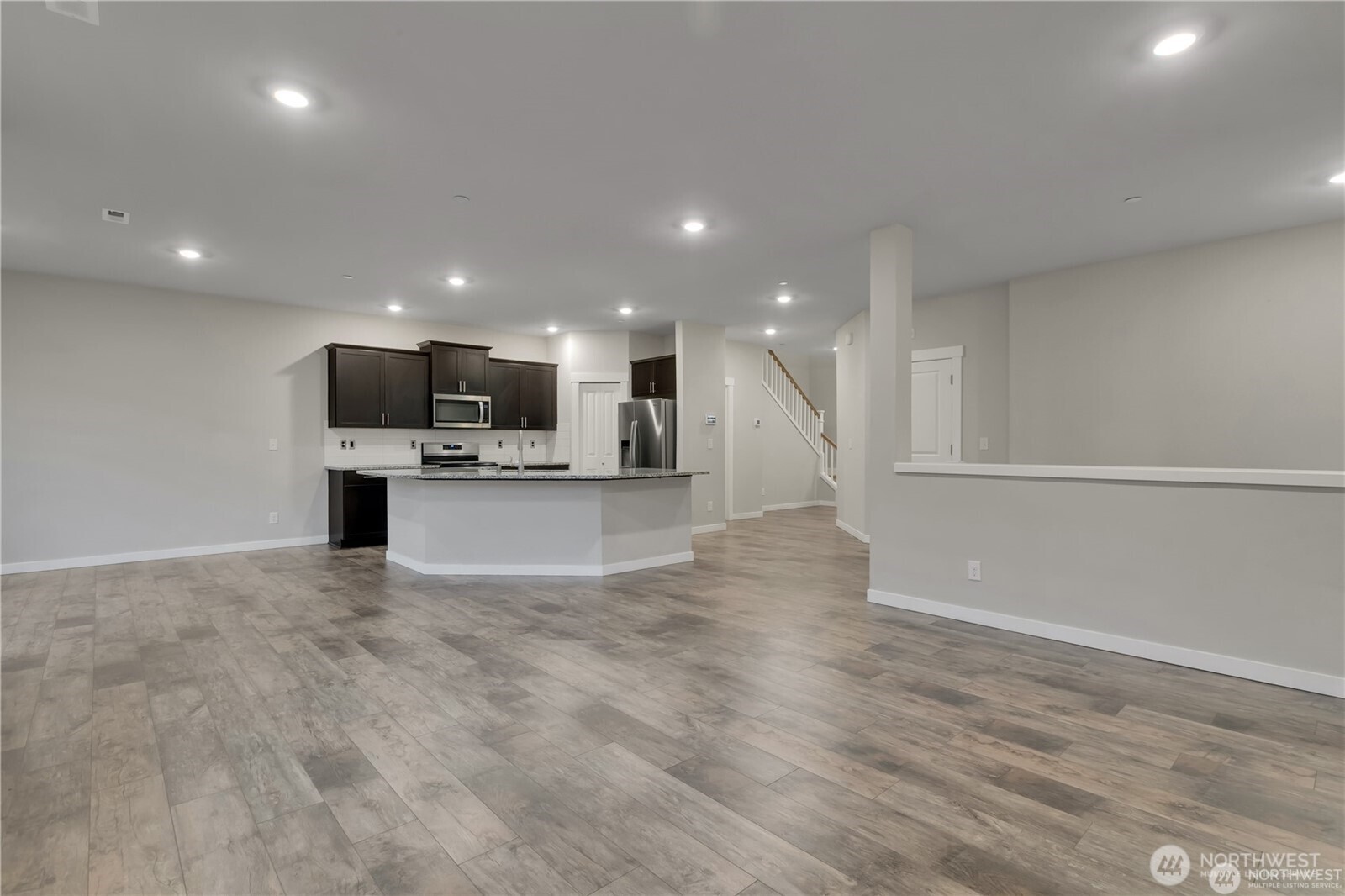 7813 E 208th Avenue , Bonney Lake, WA 98391