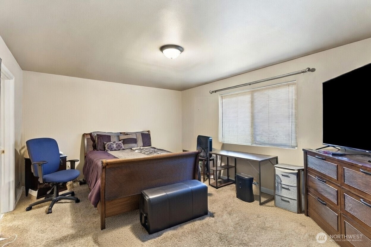 2315 SE Kelby Circle , Port Orchard, WA 98366-5556