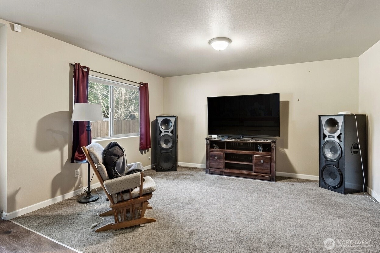 2315 SE Kelby Circle , Port Orchard, WA 98366-5556