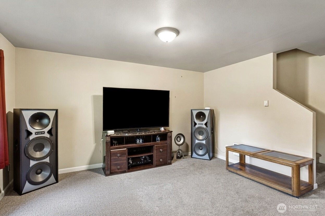 2315 SE Kelby Circle , Port Orchard, WA 98366-5556