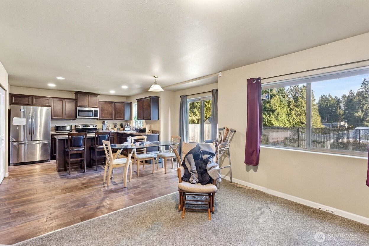 2315 SE Kelby Circle , Port Orchard, WA 98366-5556