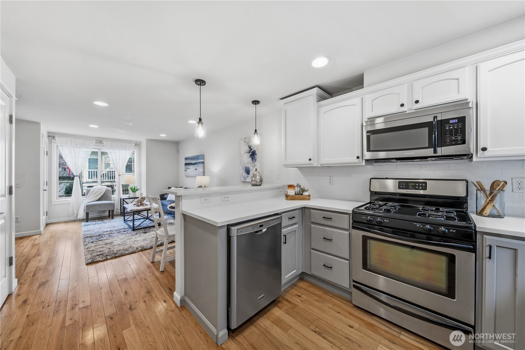 1122 N 92nd Street #B, Seattle, WA 98103
