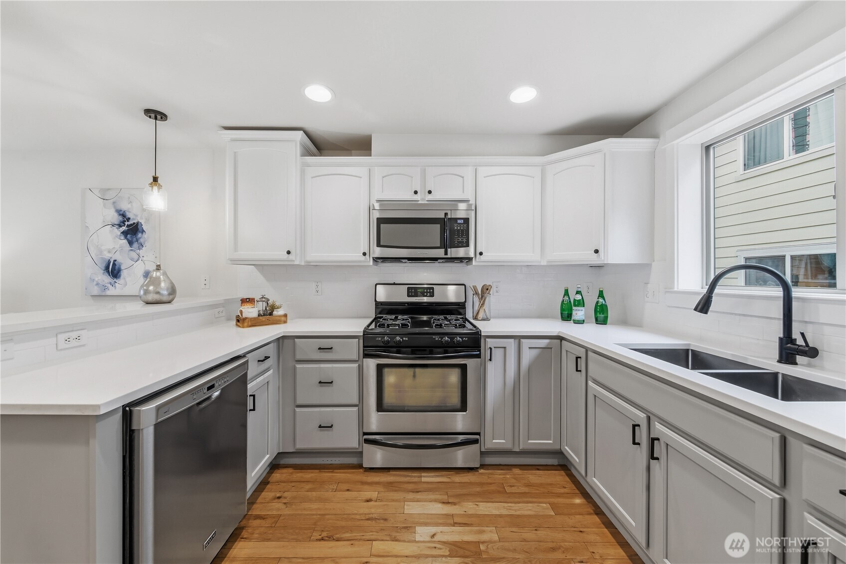 1122 N 92nd Street #B, Seattle, WA 98103