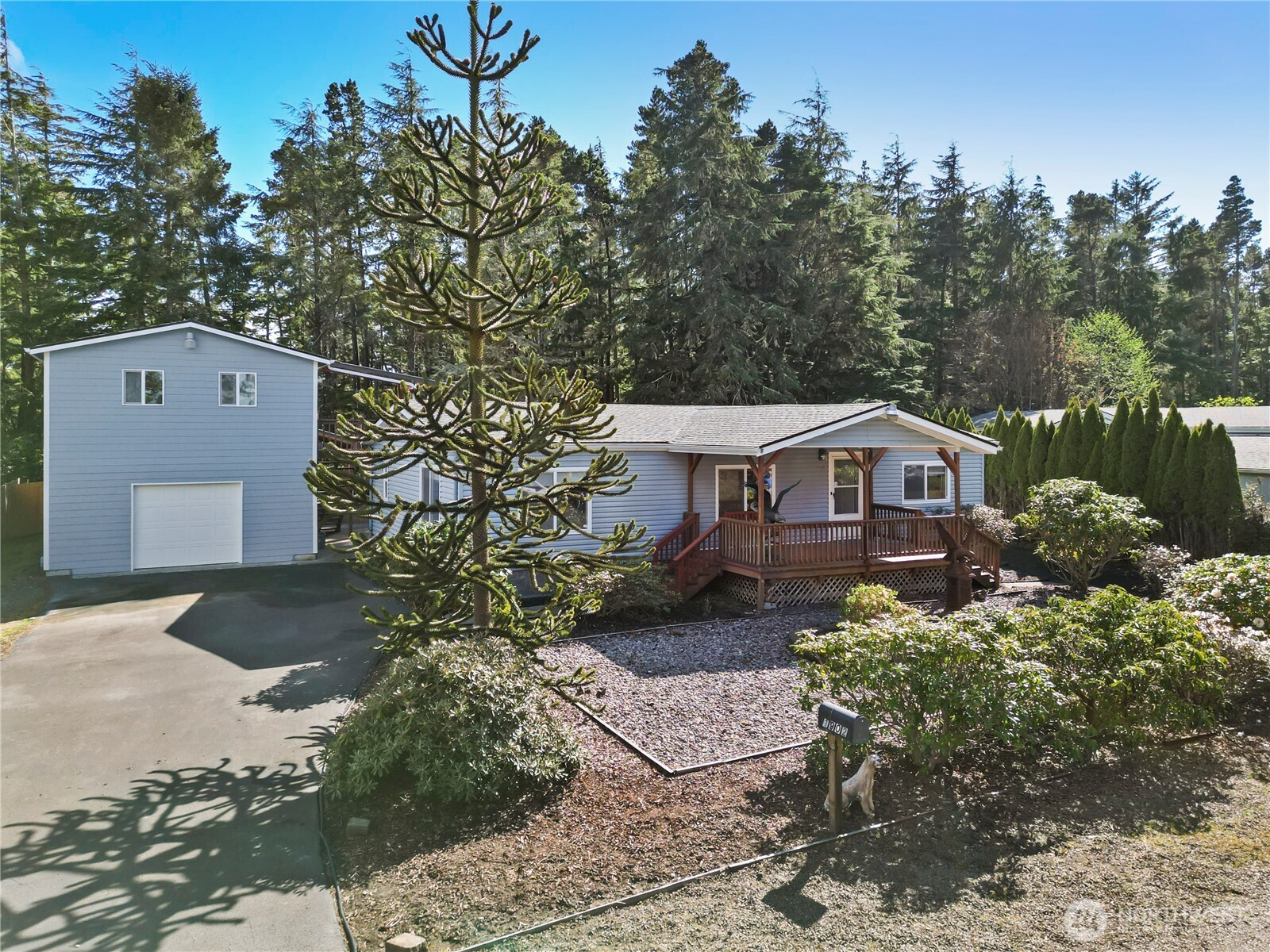 1902 229th Place , Ocean Park, WA 98640-3422