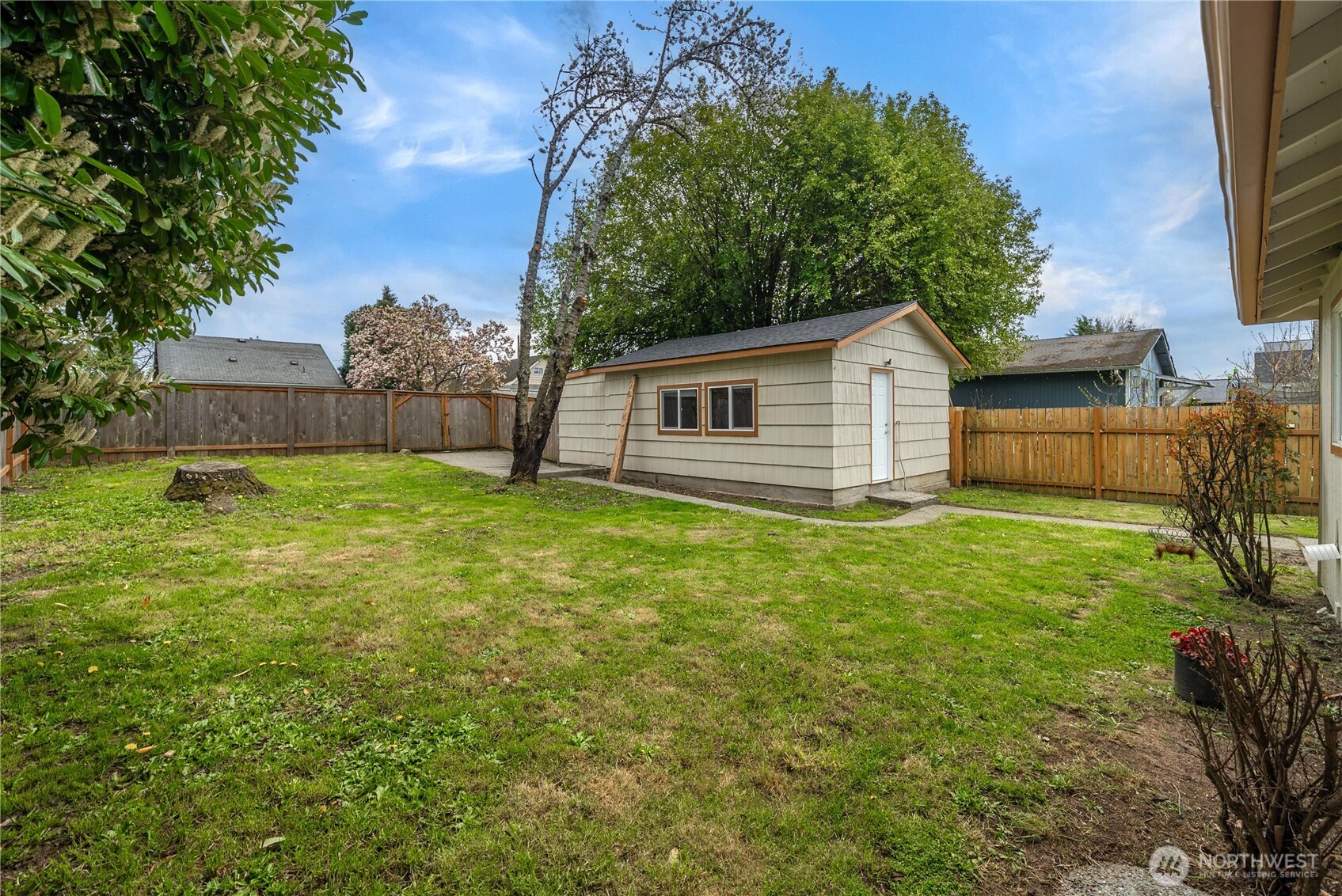 5221 S I , Tacoma, WA 98408