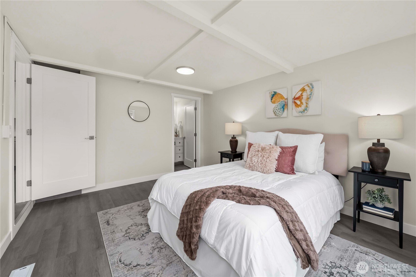 5221 S I , Tacoma, WA 98408
