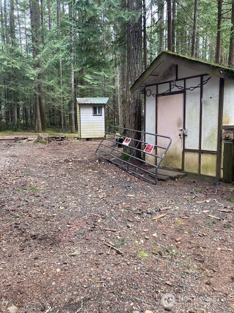 101 N Mt. Jupiter Drive , Hoodsport, WA 98548