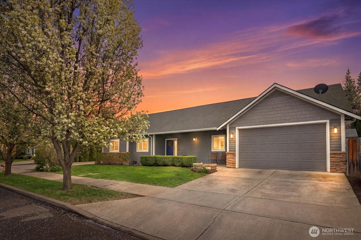 1855 Woodmere Loop , Walla Walla, WA 99362