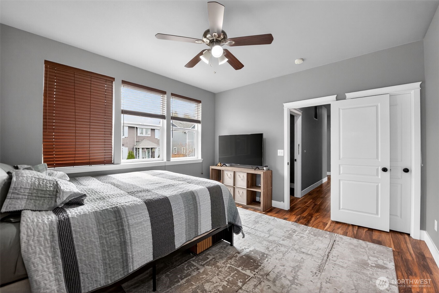 301 Wild Rose Street , Tacoma, WA 98466