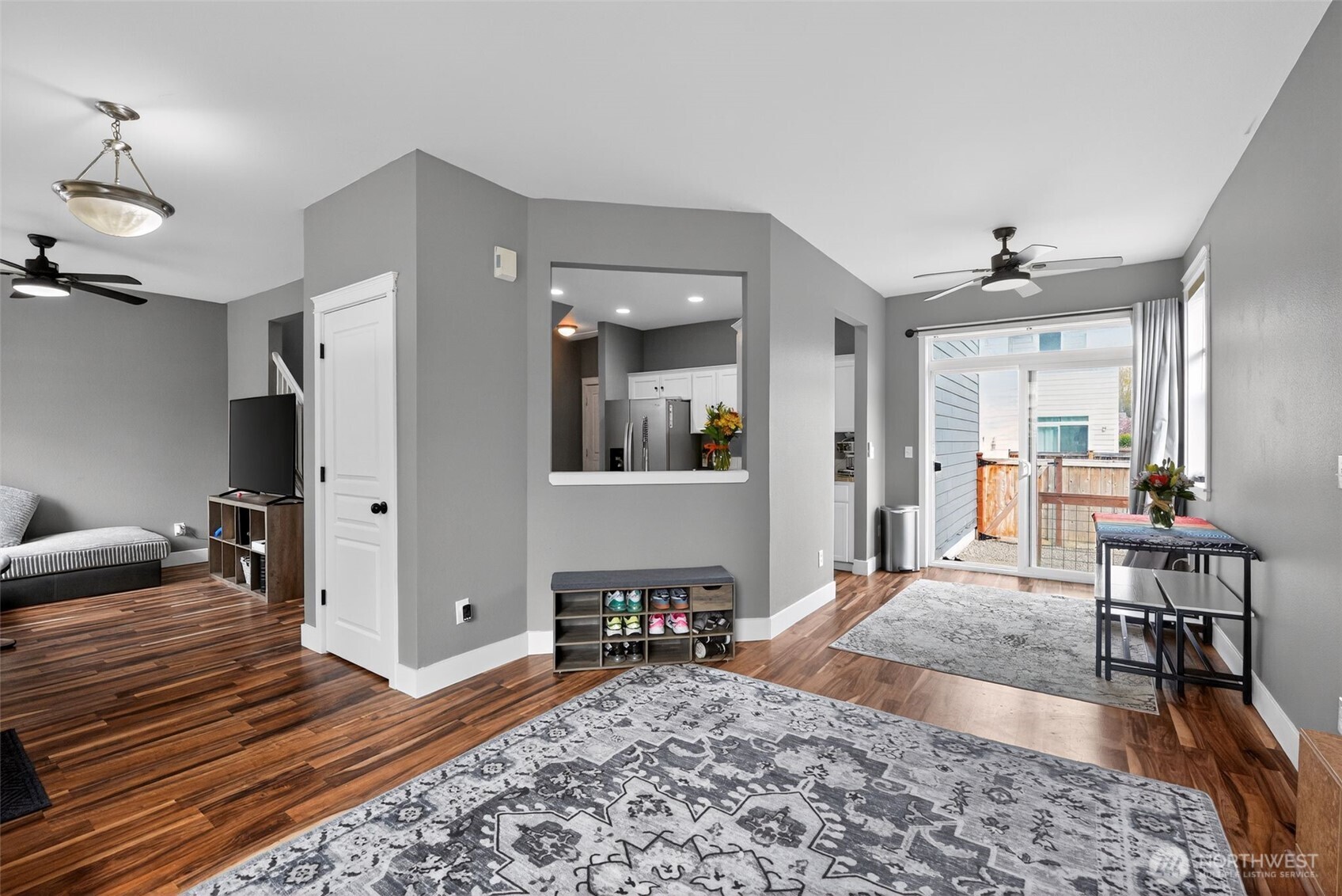 301 Wild Rose Street , Tacoma, WA 98466