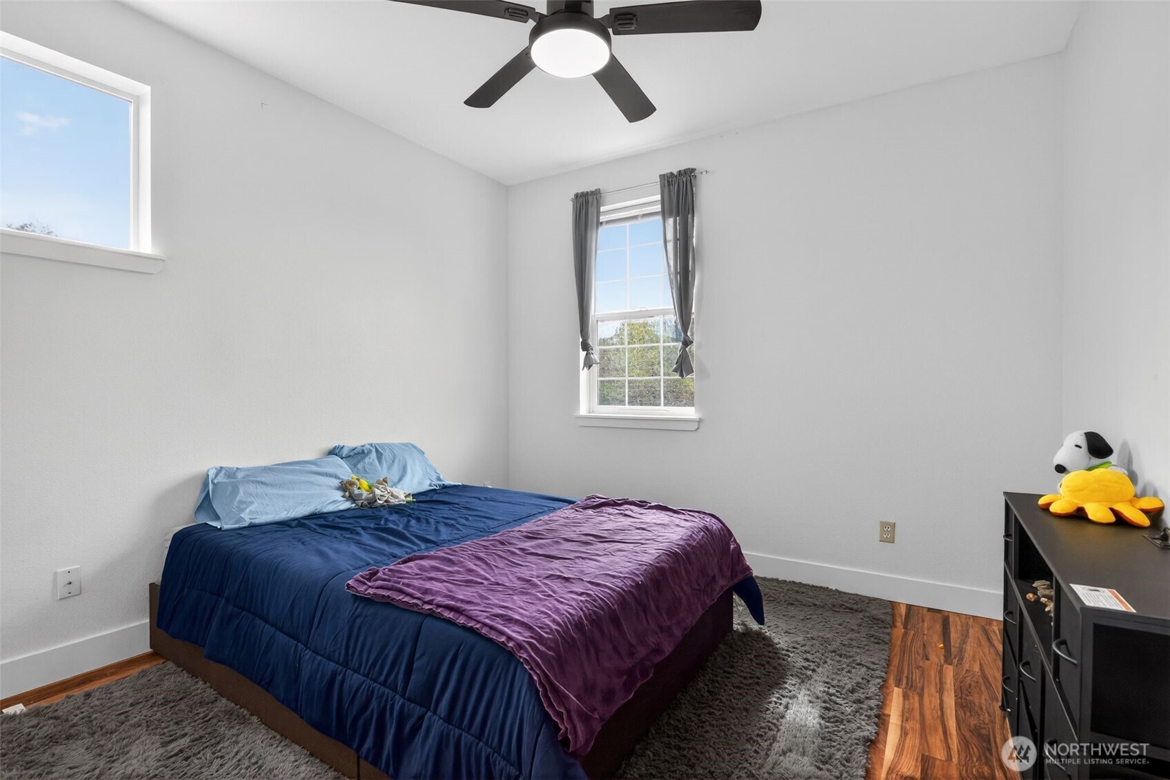 301 Wild Rose Street , Tacoma, WA 98466