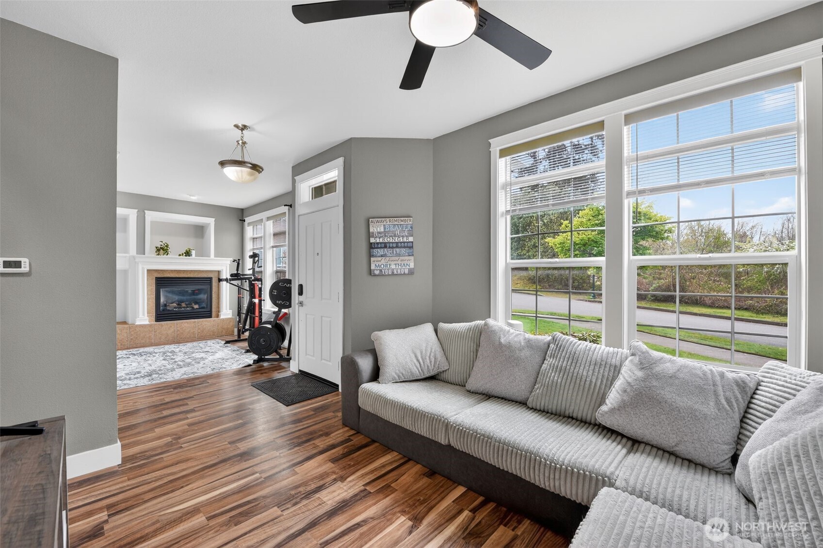 301 Wild Rose Street , Tacoma, WA 98466