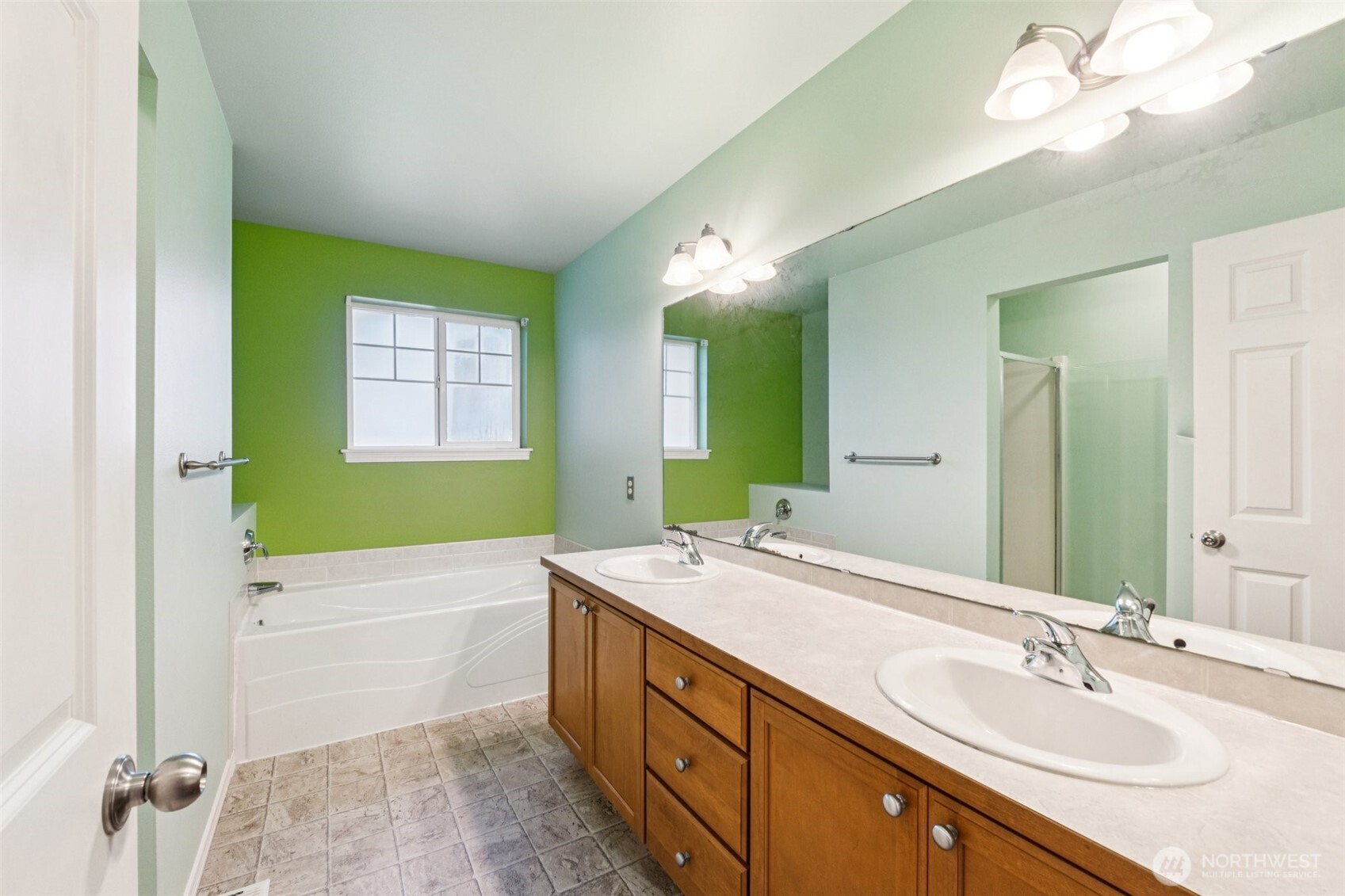 28441 33rd Lane S #70, Auburn, WA 98001