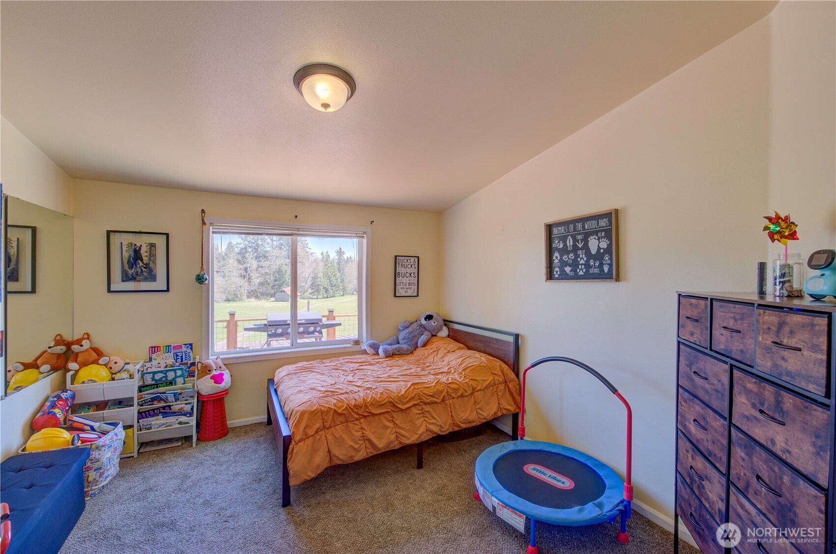 47 N Nemah Road E, South Bend, WA 98586