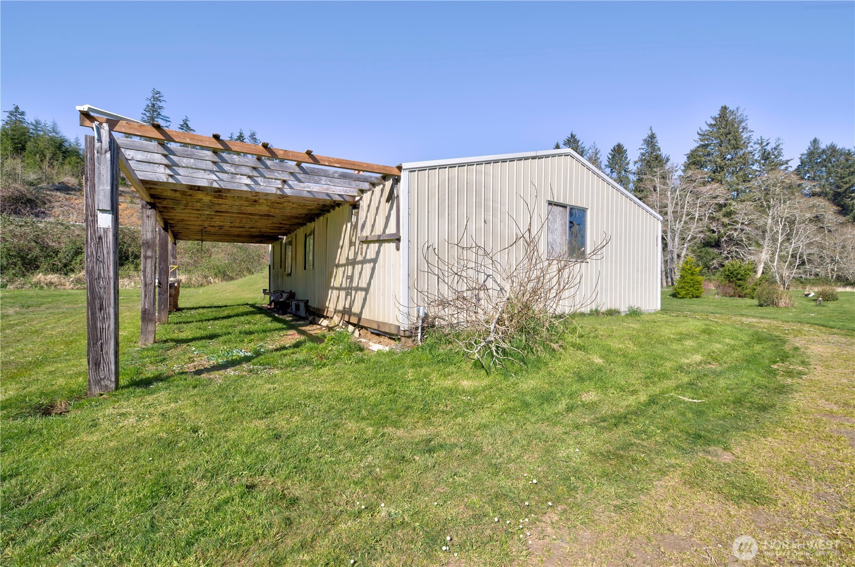 47 N Nemah Road E, South Bend, WA 98586