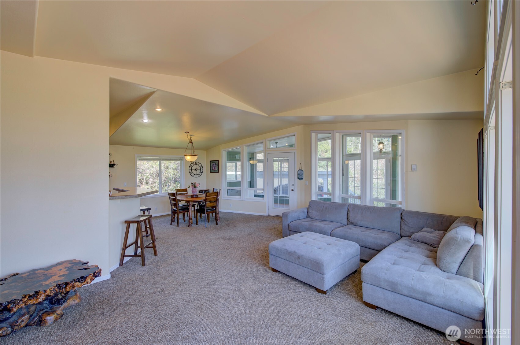 47 N Nemah Road E, South Bend, WA 98586