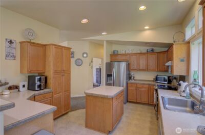 47 N Nemah Road E, South Bend, WA 98586 - Photo 8