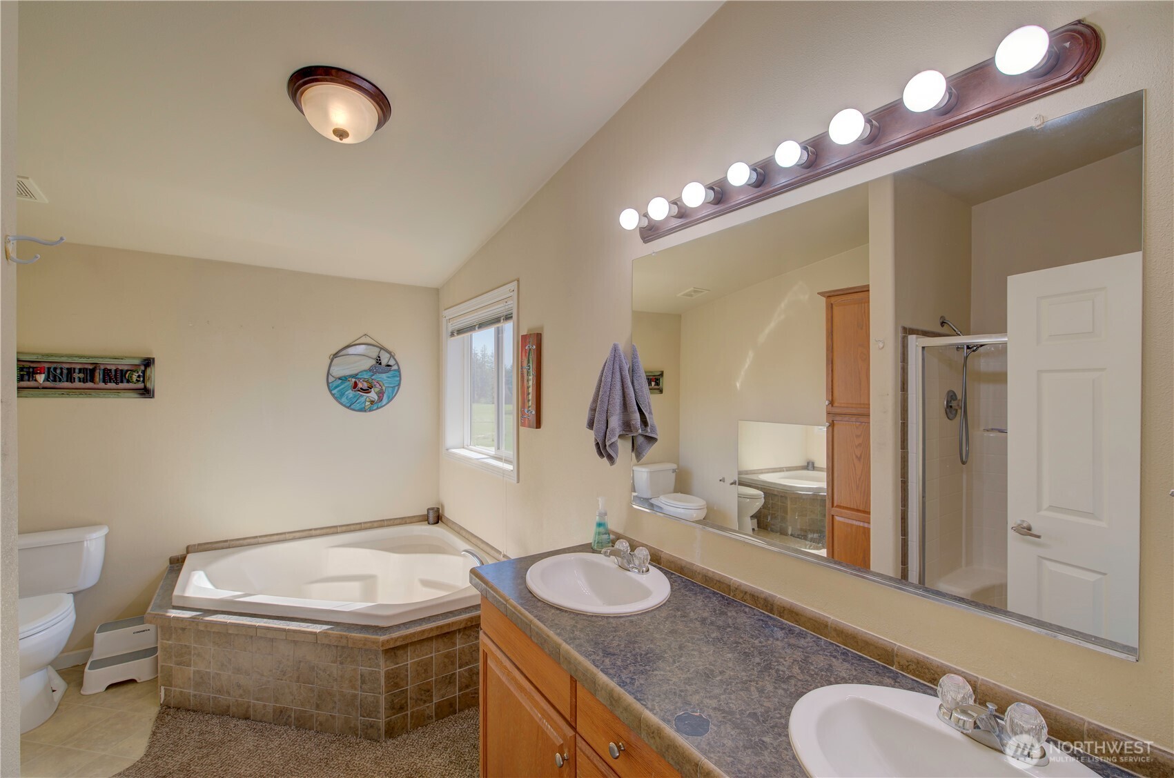 47 N Nemah Road E, South Bend, WA 98586