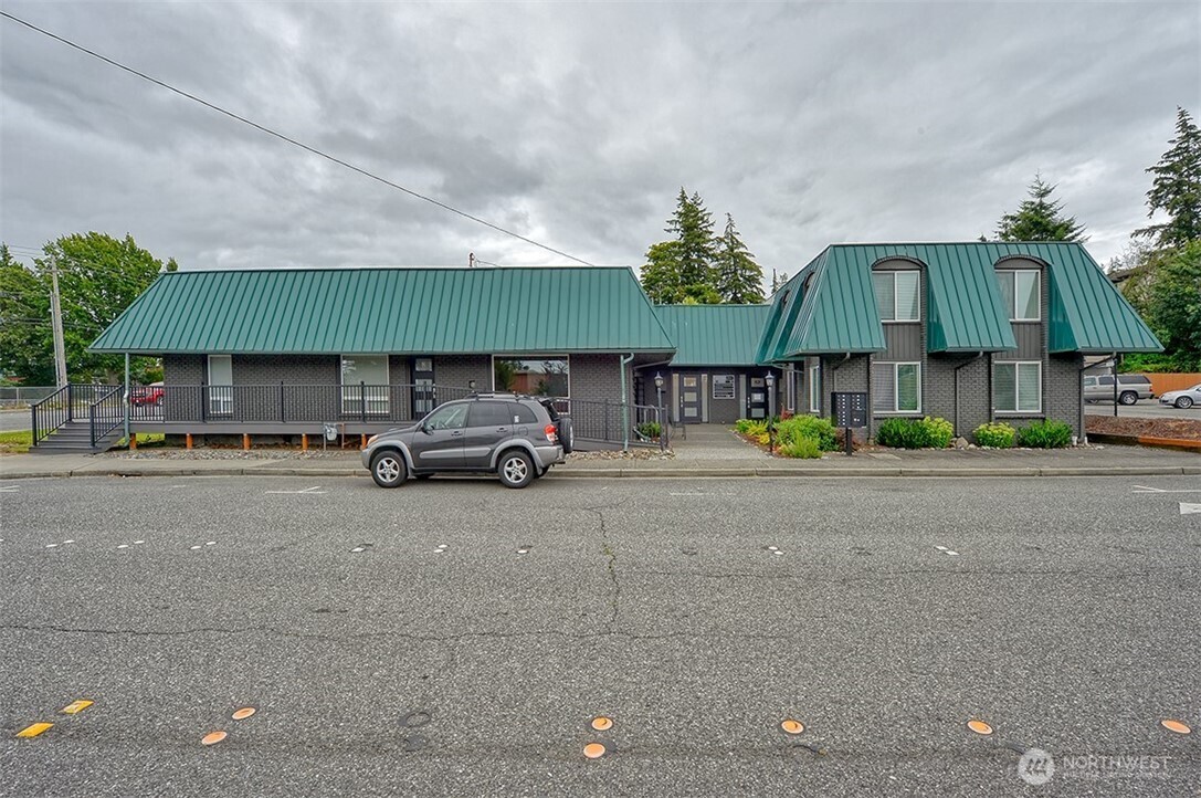1200 Lakeway Drive , Bellingham, WA 98229