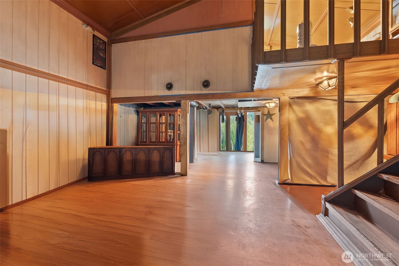 817 Wyoming Street , Raymond, WA 98577