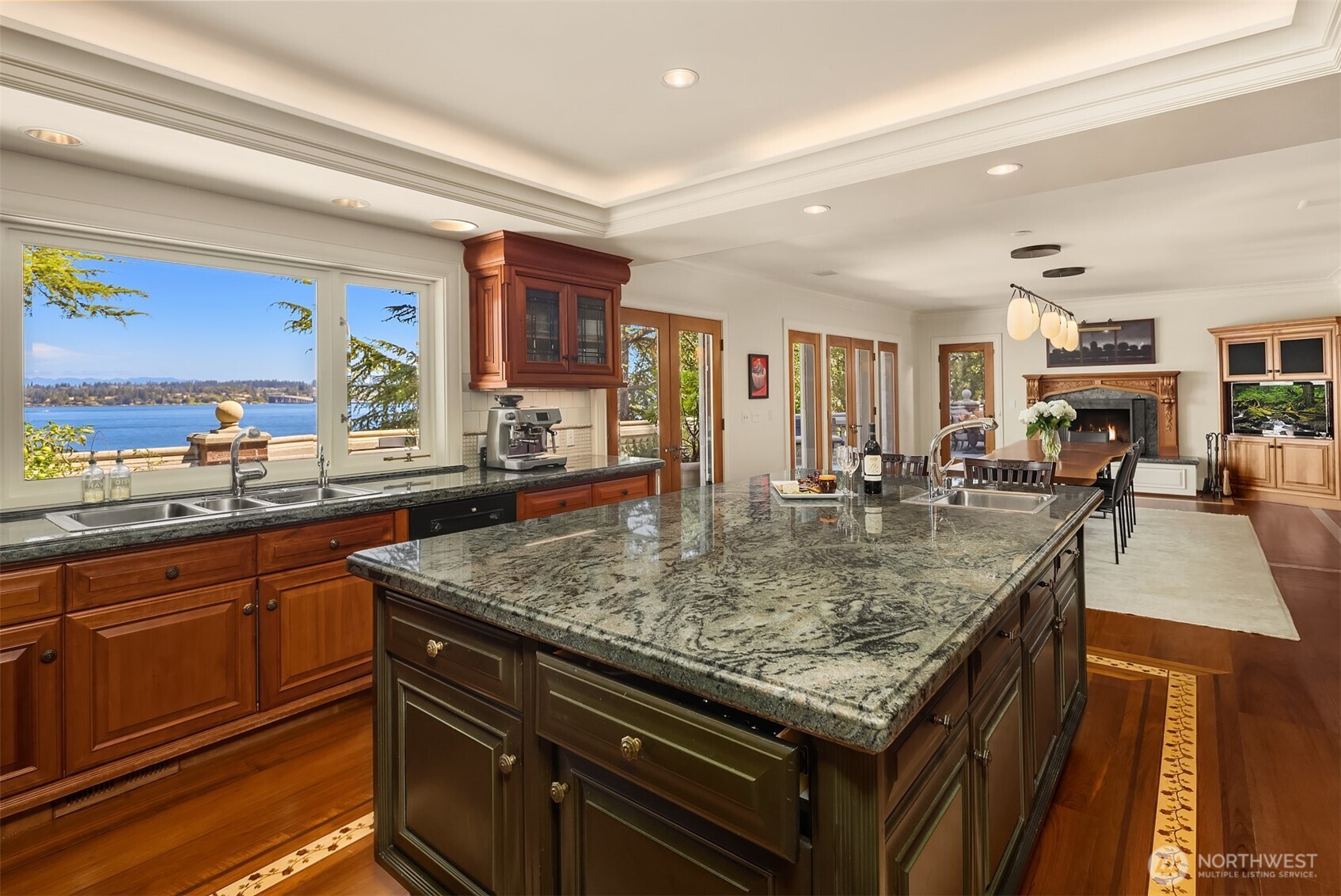 3038 E Laurelhurst Drive NE, Seattle, WA 98105