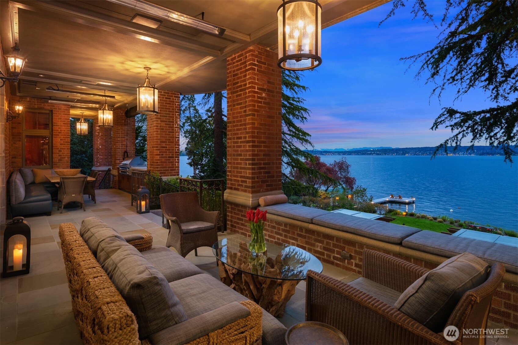 3038 E Laurelhurst Drive NE, Seattle, WA 98105