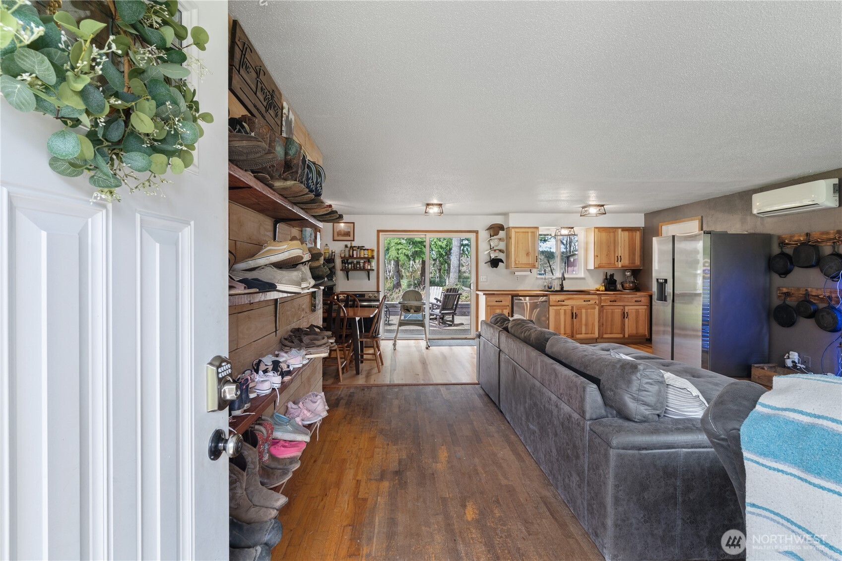 4653 Wishkah Road , Aberdeen, WA 98520