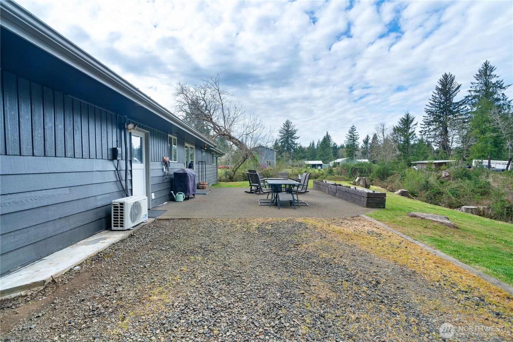 4653 Wishkah Road , Aberdeen, WA 98520