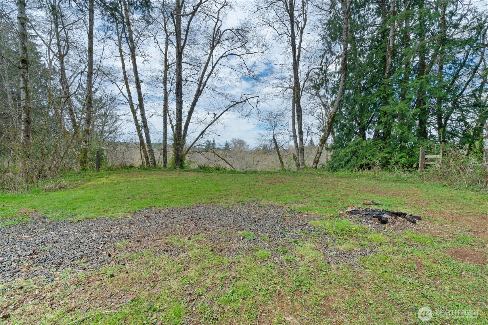 4653 Wishkah Road , Aberdeen, WA 98520