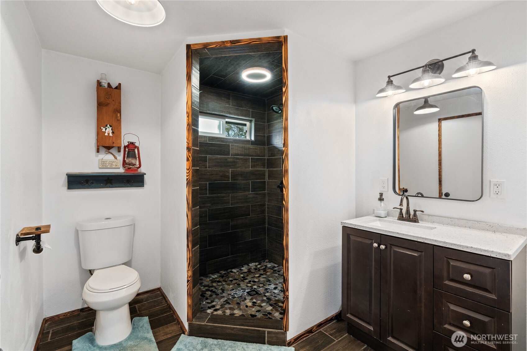 4653 Wishkah Road , Aberdeen, WA 98520