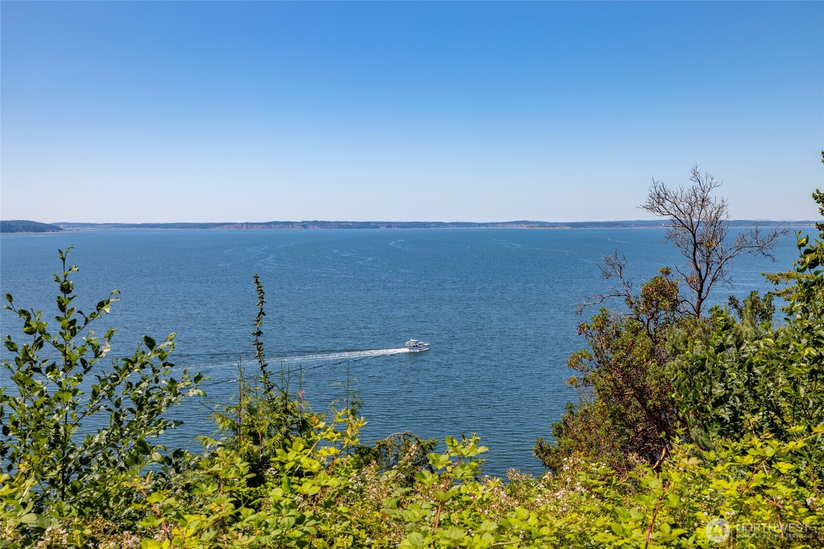 10 Edgewater Drive , Camano Island, WA 98282